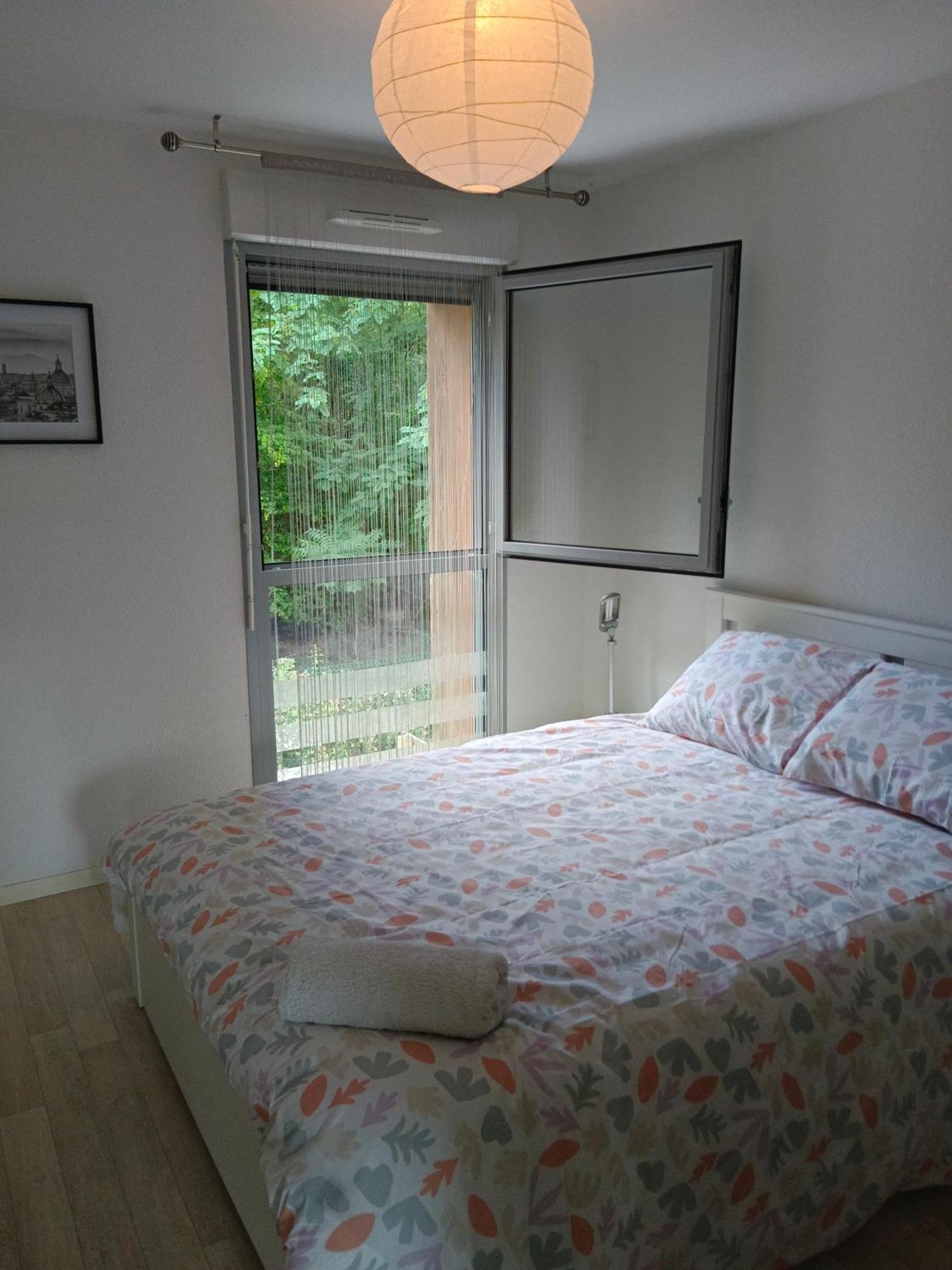 Maison En Bordure De Foret Blanquefort  Luaran gambar